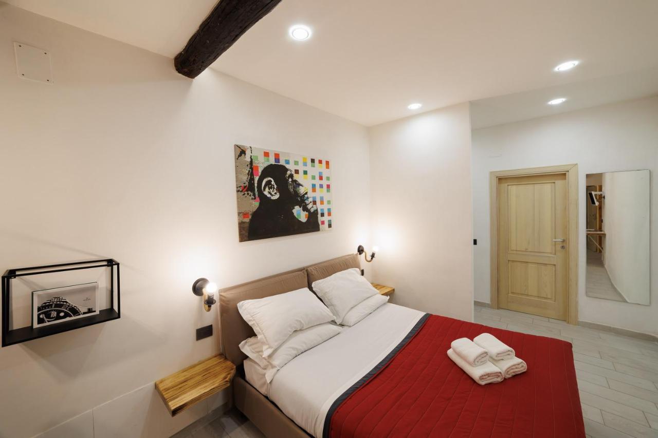 Legno Suite By HouseinNápoles Exterior foto